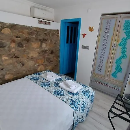 Δωμάτια σε οικογενειακή κατοικία Purhayal Siğacık